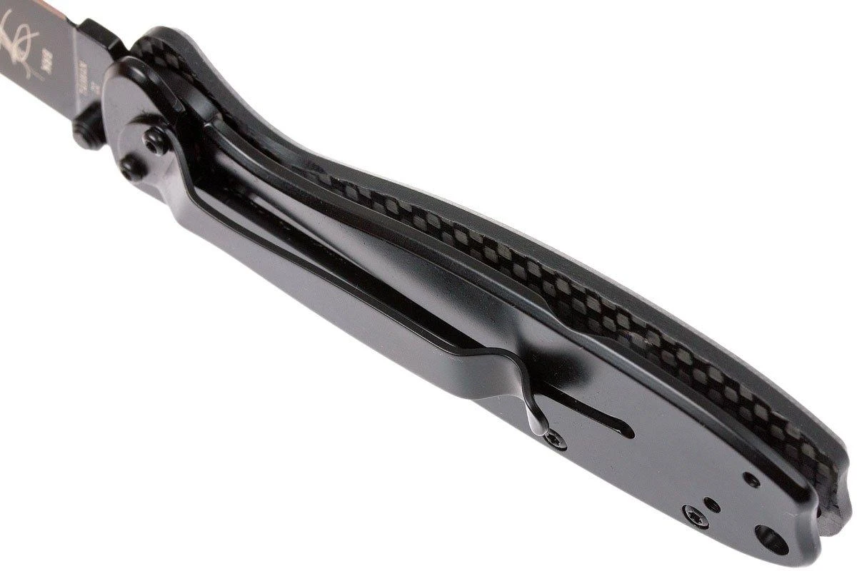 ESEE Knives Zancudo D2 Carbonfiber, BRKR2CFB Couteau De Poche 7 ESEE Knives Zancudo D2 Carbonfiber, BRKR2CFB Couteau De Poche – Image 5